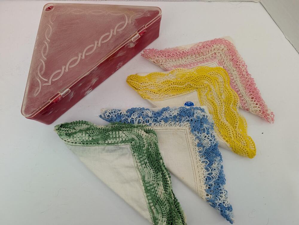 Vintage Irish Linen Handkerchiefs Set Hommer Plastic Case Tatting Lace Trim